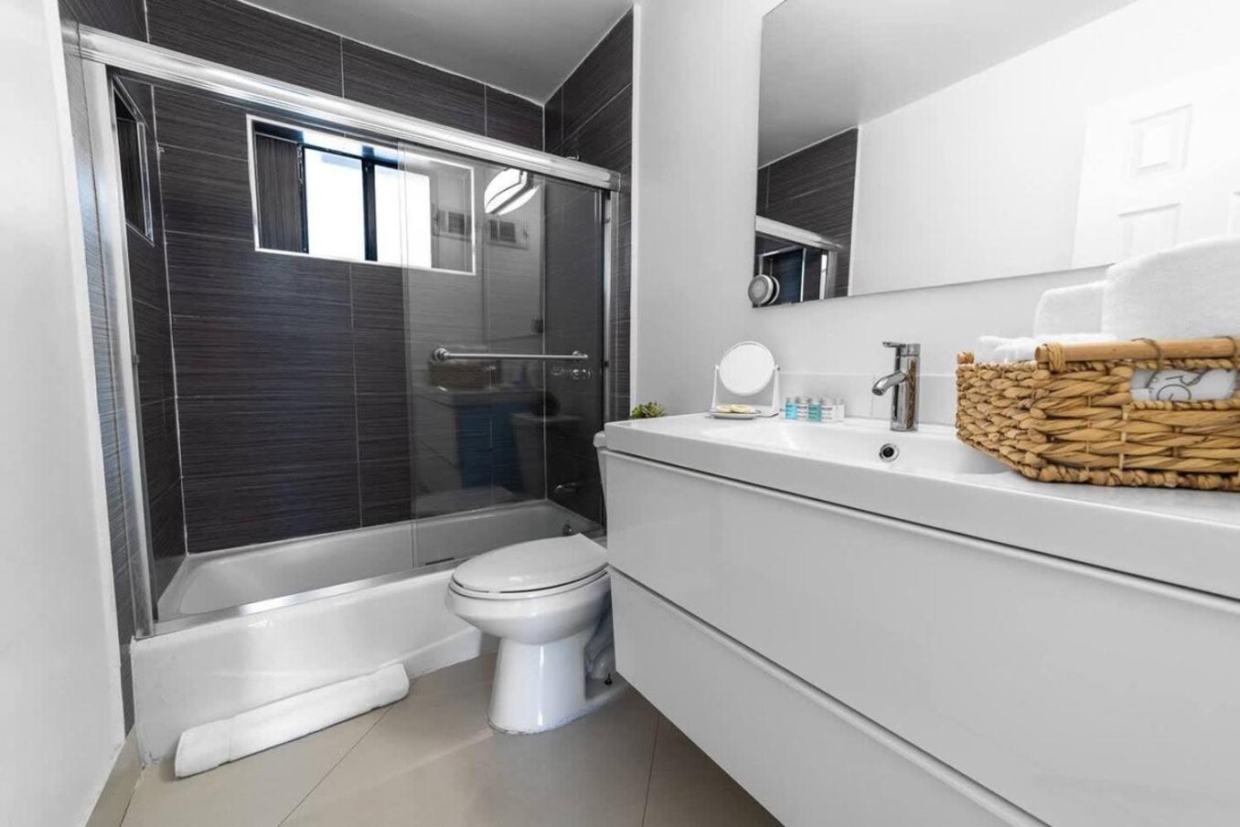 Private Heated Pool Villa In Ftl Near Beach Fort Lauderdale Dış mekan fotoğraf